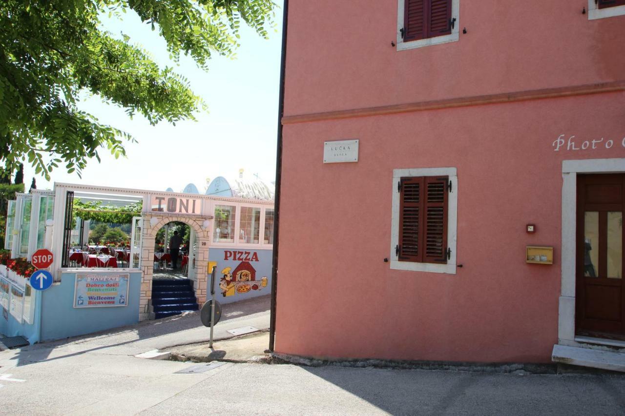 Appartments Mali Raj Vrsar Exterior photo