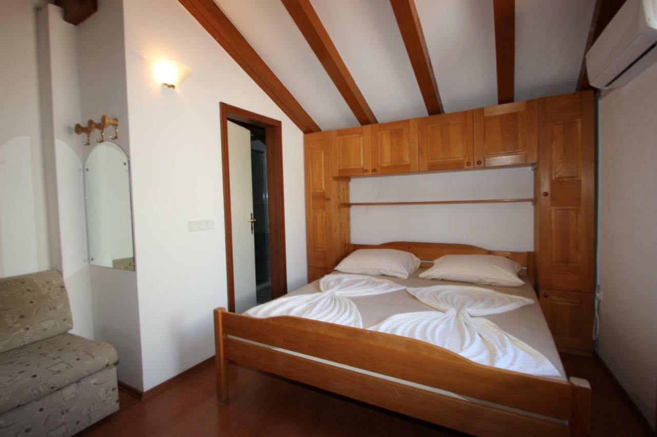 Appartments Mali Raj Vrsar Exterior photo